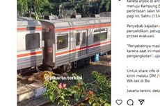 KRL Commuter Line Anjlok di Depan WTC Mangga Dua, Penyebab Belum Diketahui