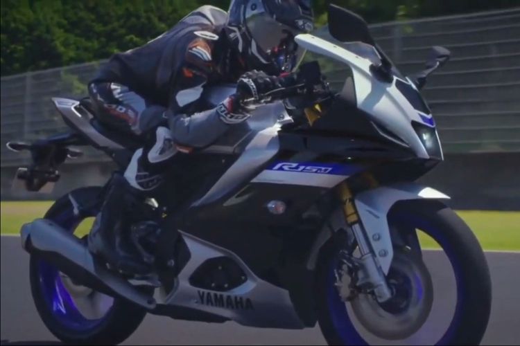 Yamaha YZF-R15M