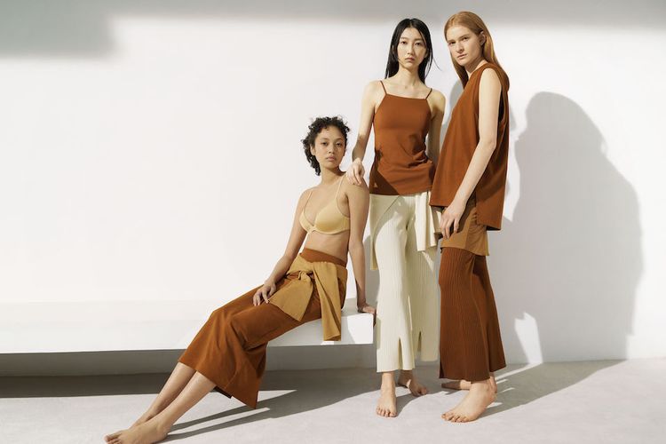 Koleksi innerwear kolaborasi Uniqlo dan desainer Jepang Maiko Kurogouchi.