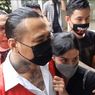 Jerinx Divonis  1 Tahun Penjara atas Perkara Pengancaman terhadap Adam Deni