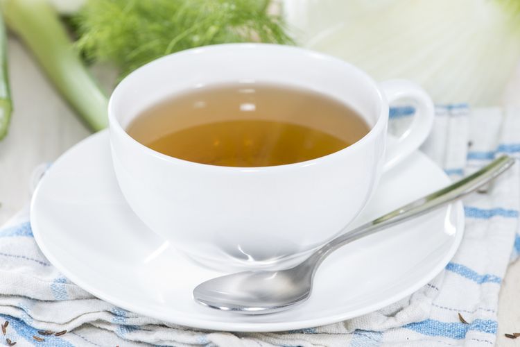 Minum teh tawar rutin bisa meningkatkan kekebalan tubuh.
