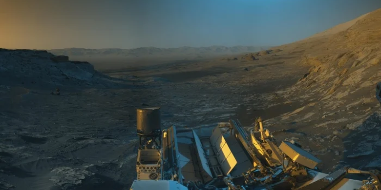 Pemandangan Mars yang ditangkap melalui penjelajah Curiosity 


