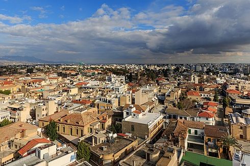 Nikosia, Satu Kota Dua Negara