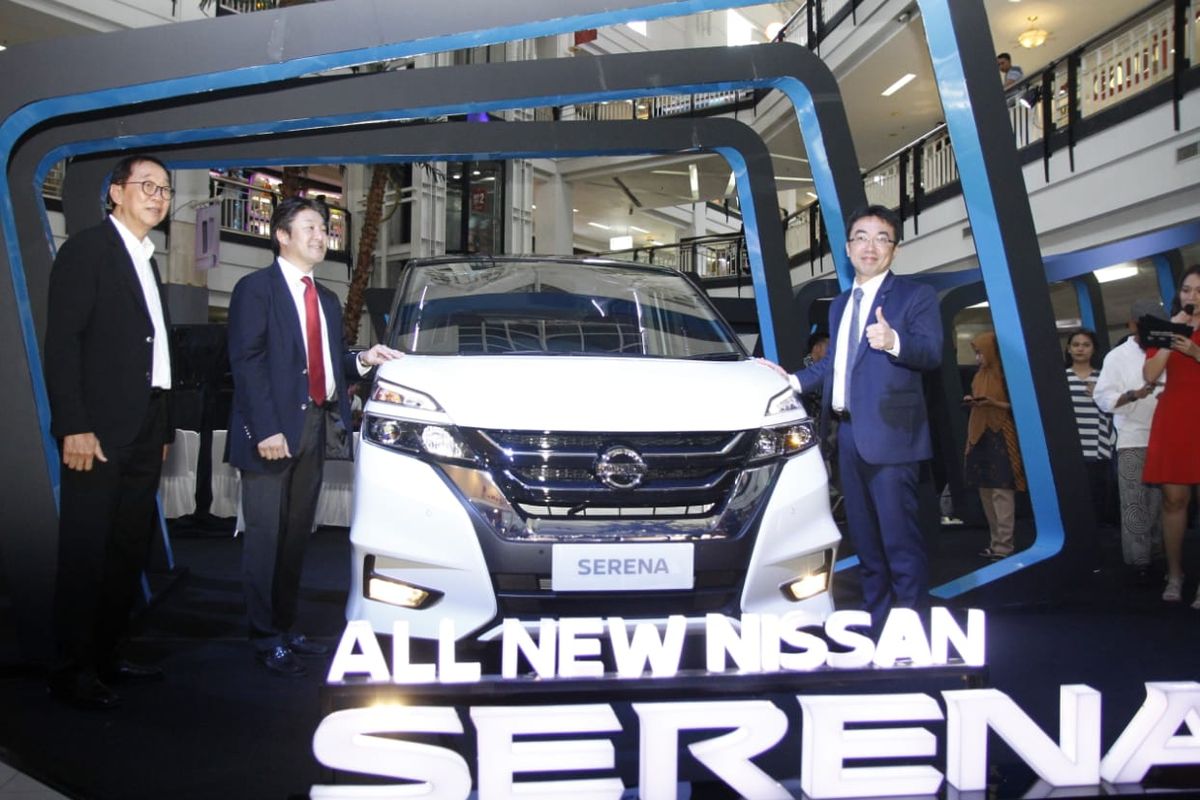 PT Nissan Motor Indonesia akhirnya meluncurkan dua produk terbarunya All New Nissan Livina dan All New Nissan Serena di Makassar. Dua produk MPV terbaru Nissan ini mulai mengaspal di Kota Makassar, Kamis (21/3/2019).