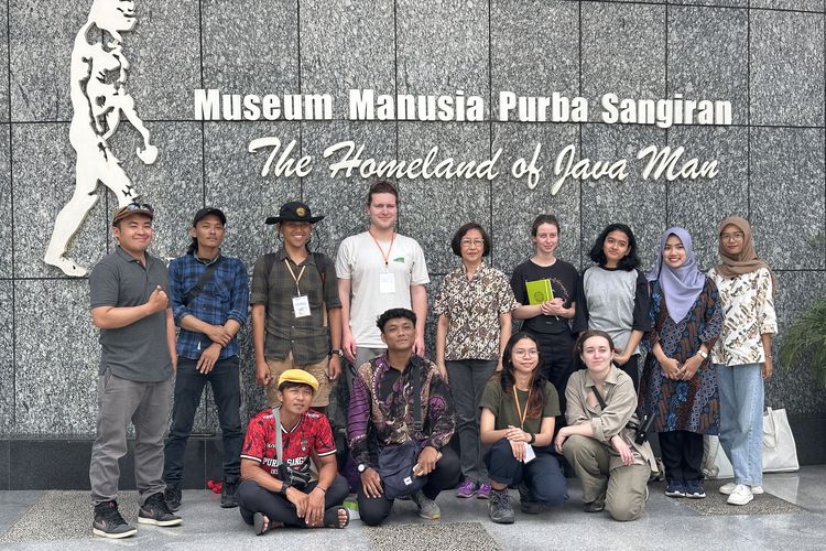 Indonesian Heritage Agency melaksanakan program kolaborasi dengan Human Origin Heritage (HOH) dalam menyelenggarakan Sangiran International Youth Forum (SIYF) yang merupakan program kerjasama internasional yang mengundang para mahasiswa dari berbagai negara untuk hadir dan mempelajari secara langsung mengenai Sangiran Early Man Site. 