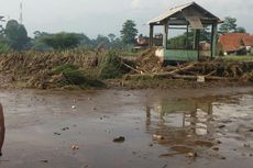 Cerita Korban Selamat dari Gelombang Banjir Setinggi 10 Meter di Garut