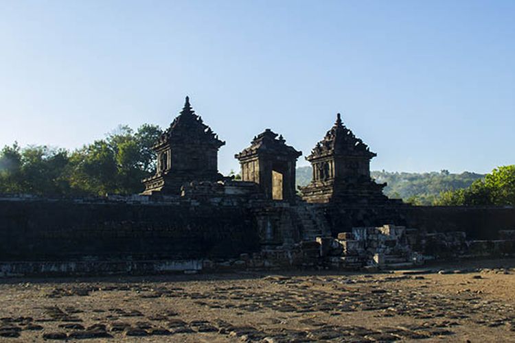 Kemegahan Candi Barong di Perbukitan Kecamatan Prambanan, Sleman, Yogyakarta.