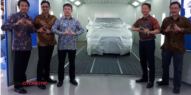 Peresmian fasilitas bodi dan cat Mitsubishi Palembang 