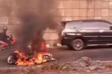Motor Honda Kharisma Terbakar di Underpass Cawang