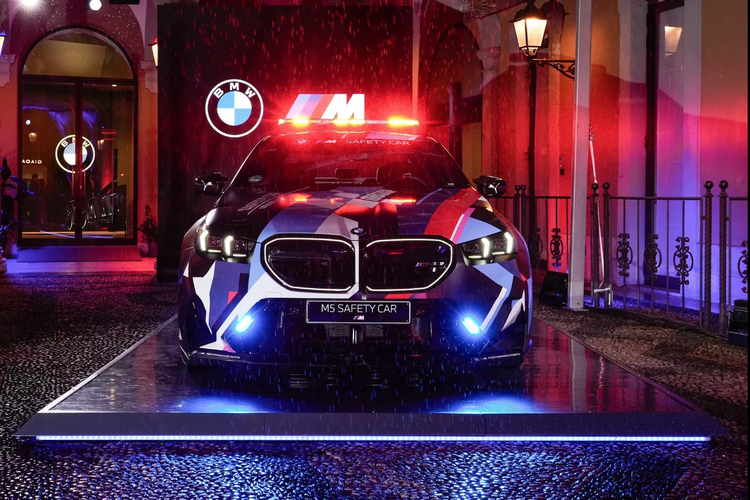 BMW M5 Safety Car MotoGP