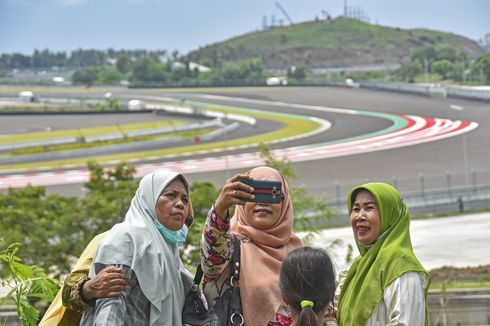 Kemenparekraf: 75,8 Persen Penonton Puas dengan MotoGP Mandalika 2022 