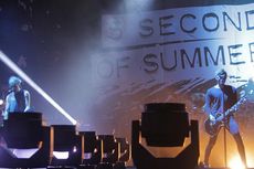 Lirik dan Chord Lagu She's Kinda Hot - 5 Seconds of Summer