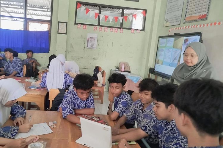 Cara Guru di Pangandaran Rancang Model Pembelajaran agar AI Tak Gantikan Cara Berpikir Siswa