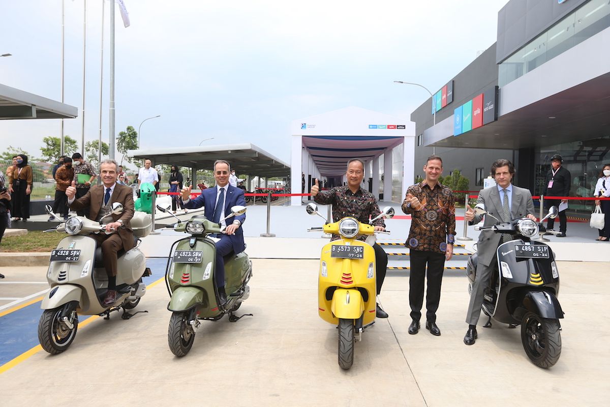 Peresmian Pabrik Piaggio Group di Indonesia