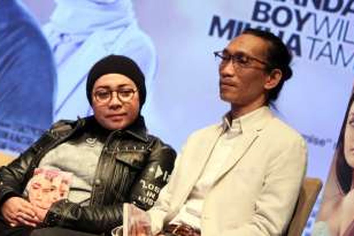 Melly Goeslaw dan Anto Hoed sebagai pembuat original soundtrack film Promise hadir dalam acara peluncuran soundtrack film itu di Lounge Plaza Senayan XXI, Jakarta Pusat, Senin (14/11/2016).