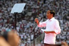Jokowi dan Iriana Kompak Berbaju Putih ke TPS