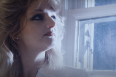 Lirik dan Chord Lagu Total Eclipse of the Heart - Bonnie Tyler