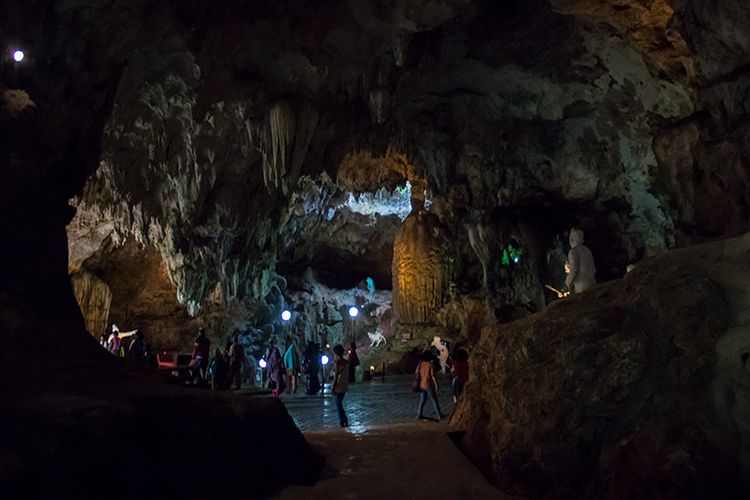 Goa Jatijajar yang ada di Kebumen, Jawa Tengah.