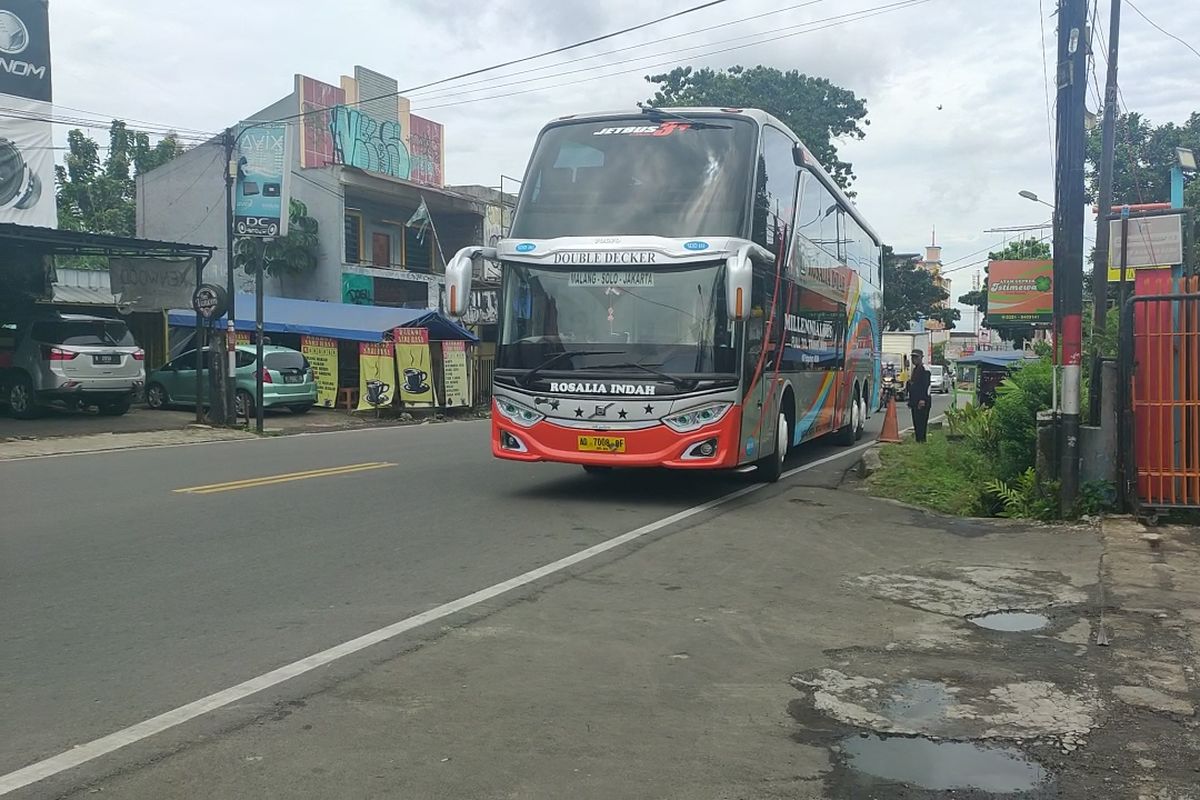 Bus AKAP PO Rosalia Indah