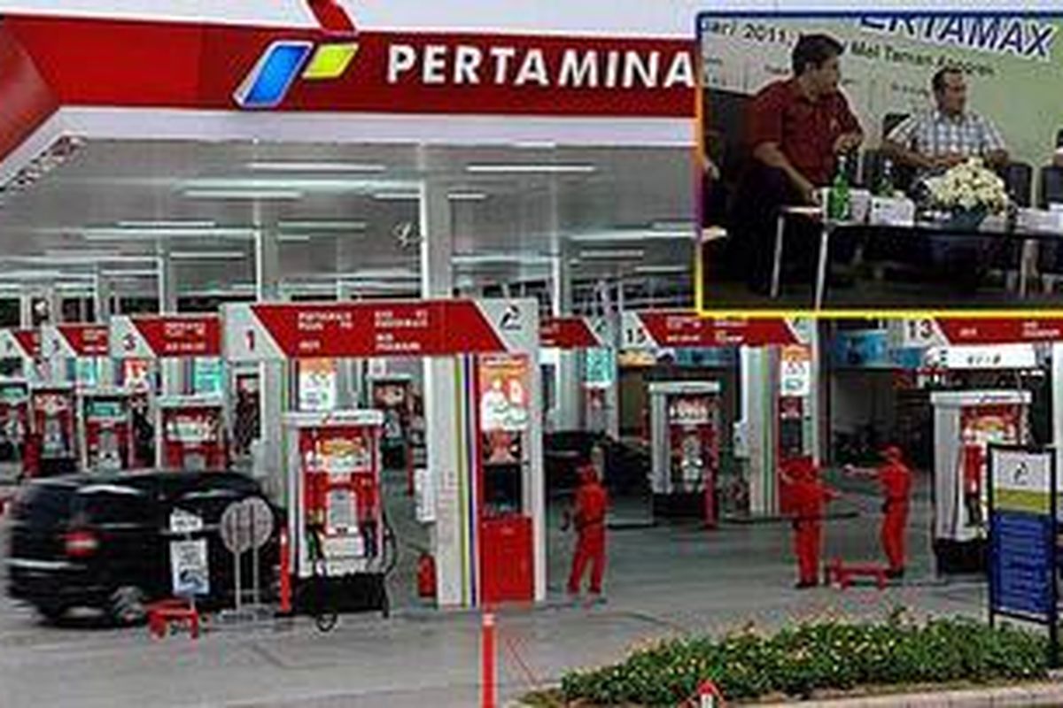 Insert: Teddy Irawan (kanan), wakil dari industri otomotif hadir sebagai pembicara dalam acara talk show bersama dari pejabat ESDM dan Pertamina