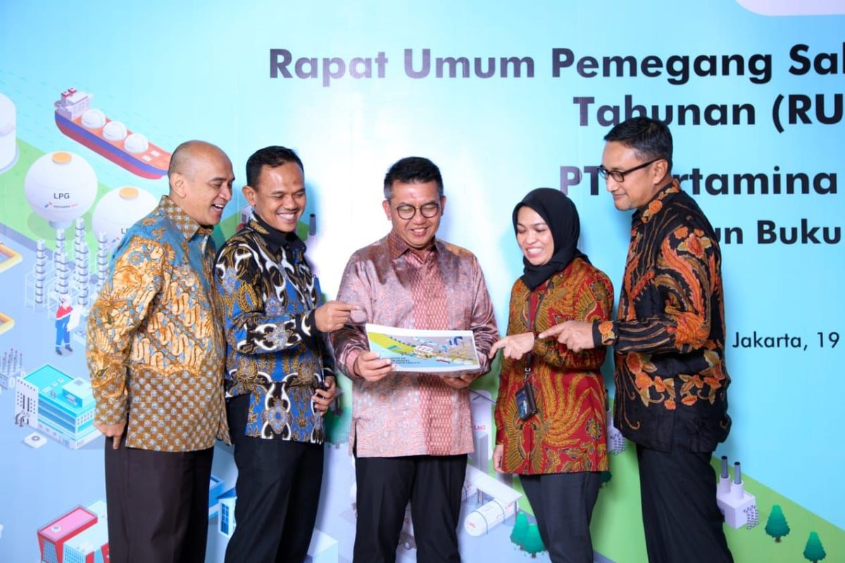 Jajaran Dewan Komisaris dan Direksi Pertagas dalam Rapat Umum Pemegang Saham (RUPS) Tahunan PT Pertamina Gas Tahun Buku 2021 di Grha Pertamina, Gambir, Kamis (19/5/2022). 