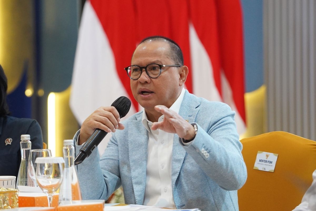 Menteri Perlindungan Pekerja Migran Indonesia (P2MI) Mukhtarudin dalam acara media gathering Kementerian P2MI dengan pimpinan redaksi media nasional di Jakarta, Selasa (16/12/2025).
