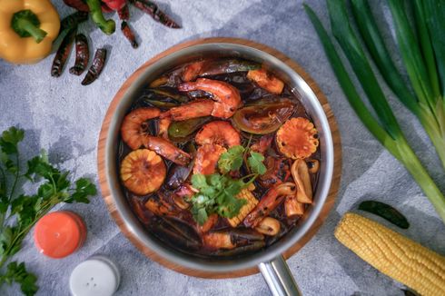 Resep Seafood Tumpah ala Hotel, Masakan Seafood untuk Keluarga