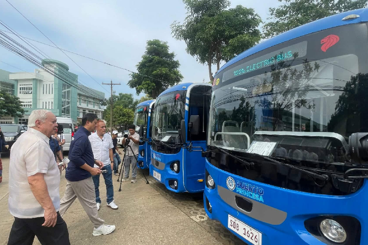 Kota Filipina Mulai Gratiskan Transportasi Umum dengan Bus Listrik