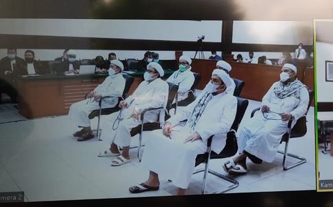 Government Denies Effort to Discredit Firebrand Cleric Rizieq Shihab Ahead of His Guilty Verdict