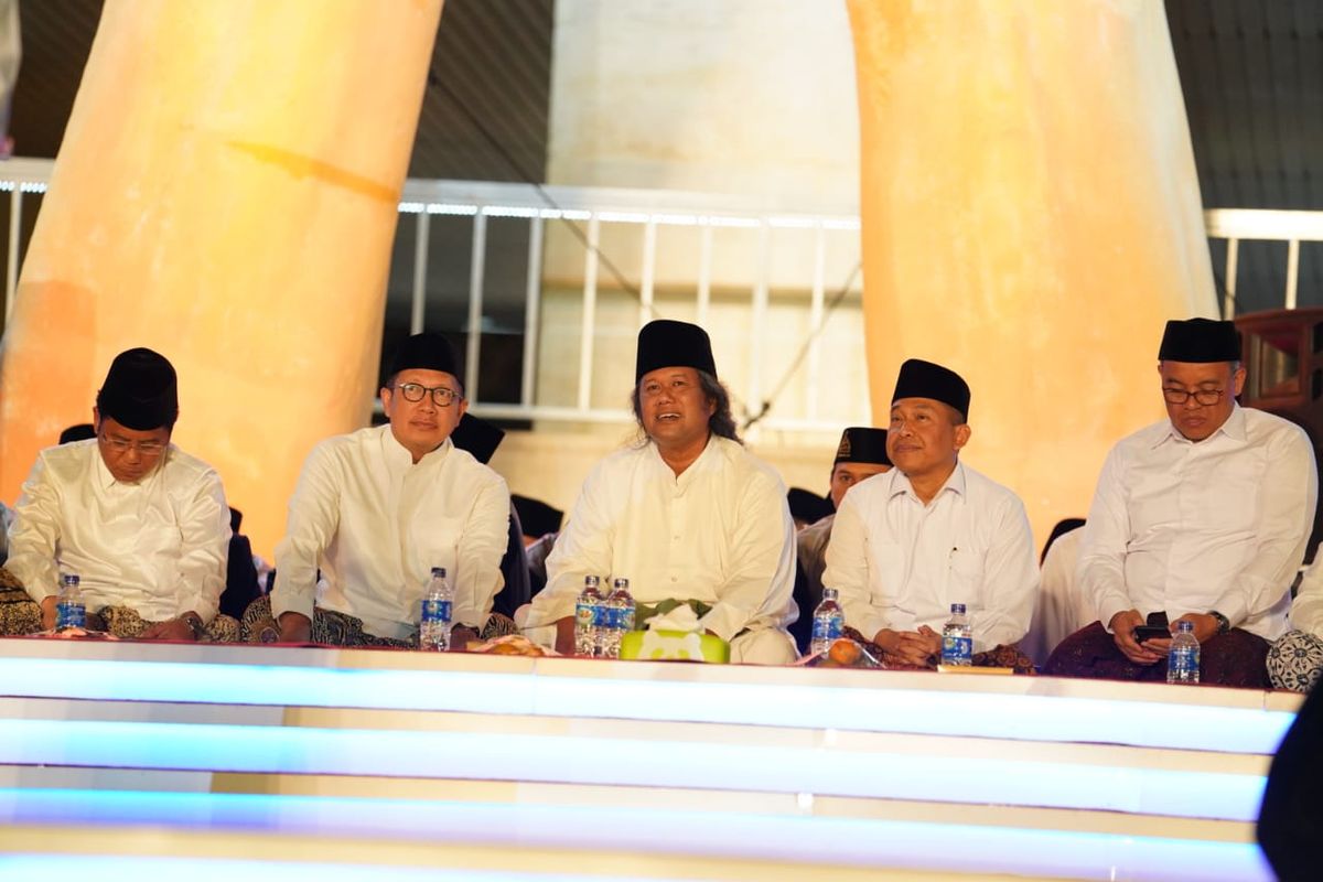 Peringatan Malam Puncak Hari Santri 2019, yang digelar Kementerian Agama RI, di Taman Lapangan Banteng, Jakarta Pusat, Senin (21/10). 