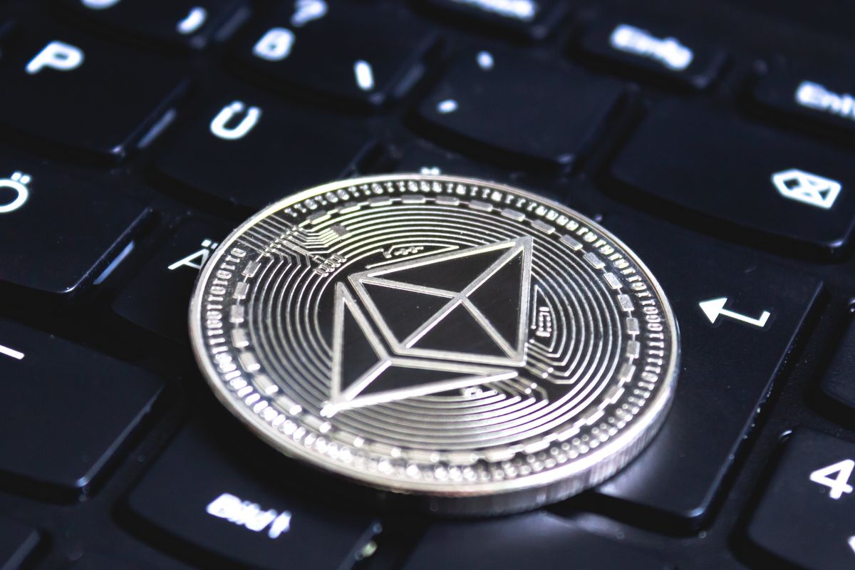 Harga Ethereum Hari Ini Turun, Terdorong Aksi Jual Investor Institusi