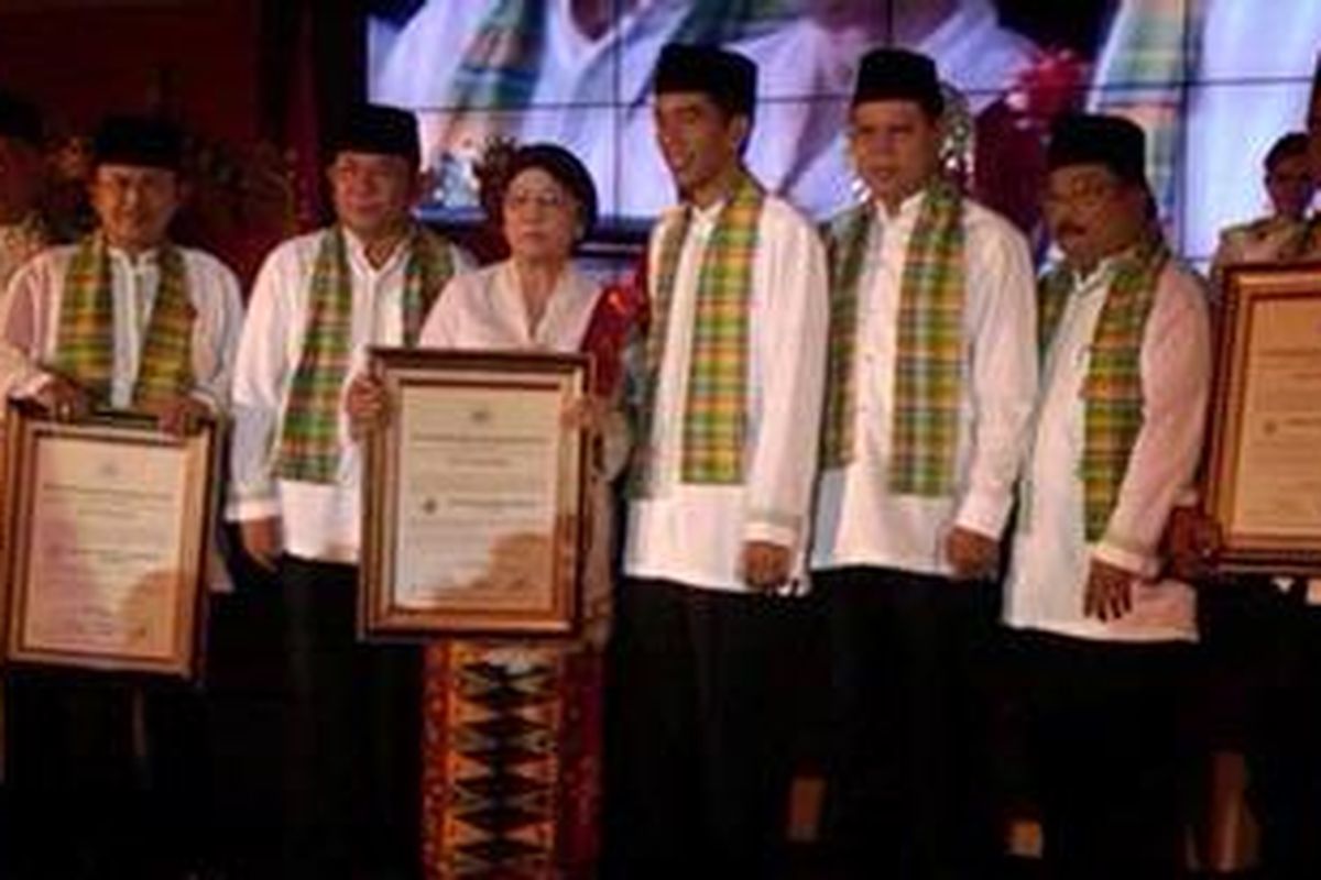 Gubernur DKI Jakarta Joko Widodo secara resmi membuka Musyawarah Besar ke VI Badan Musyawarah Betawi di area Asrama Haji Pondok Gede, Makasar, Jakarta Timur, Sabtu (2/3/2013).