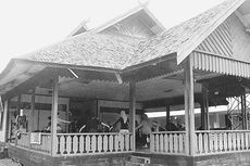 Rumah Betang Rusak