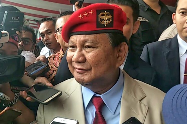 Calon presiden nomor urut 02 Prabowo Subianto saat menghadiri peringatan HUT ke 67 Kopassus di markas Kopassus, Cijantung, Jakarta Timur, Rabu (24/4/2019).