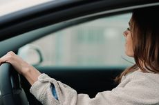 Tips Aman Mengemudikan Mobil bagi Wanita yang Sedang PMS