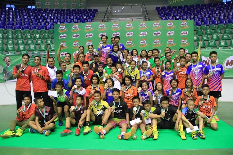 Selain kompetisi, SIRNAS-MILO Badminton Competition juga menghadirkan program pelatihan bulu tangkis bagi publik pada 4 November di GOR Angkasa Pekanbaru.