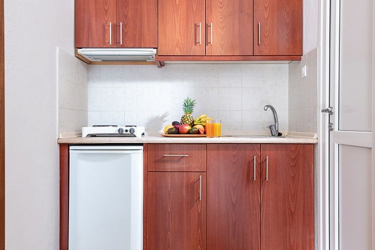 Ilustrasi dapur, ilustrasi lemari dapur kayu solid, kitchen set. 