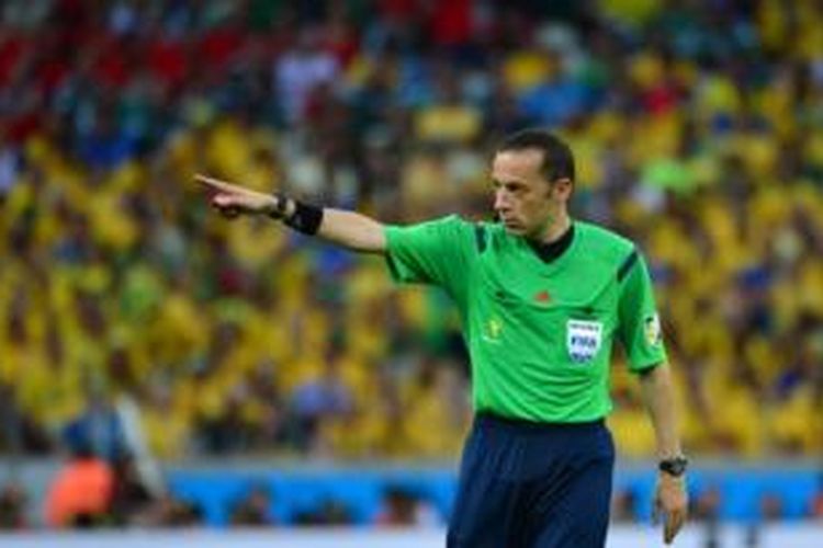 Wasit asal Turki, Cuneyt Cakir.