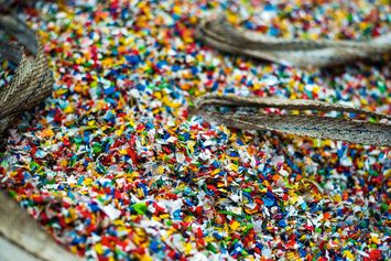Berbagai Sumber Mikroplastik Sehari-hari yang Sering Tidak Disadari di Rumah