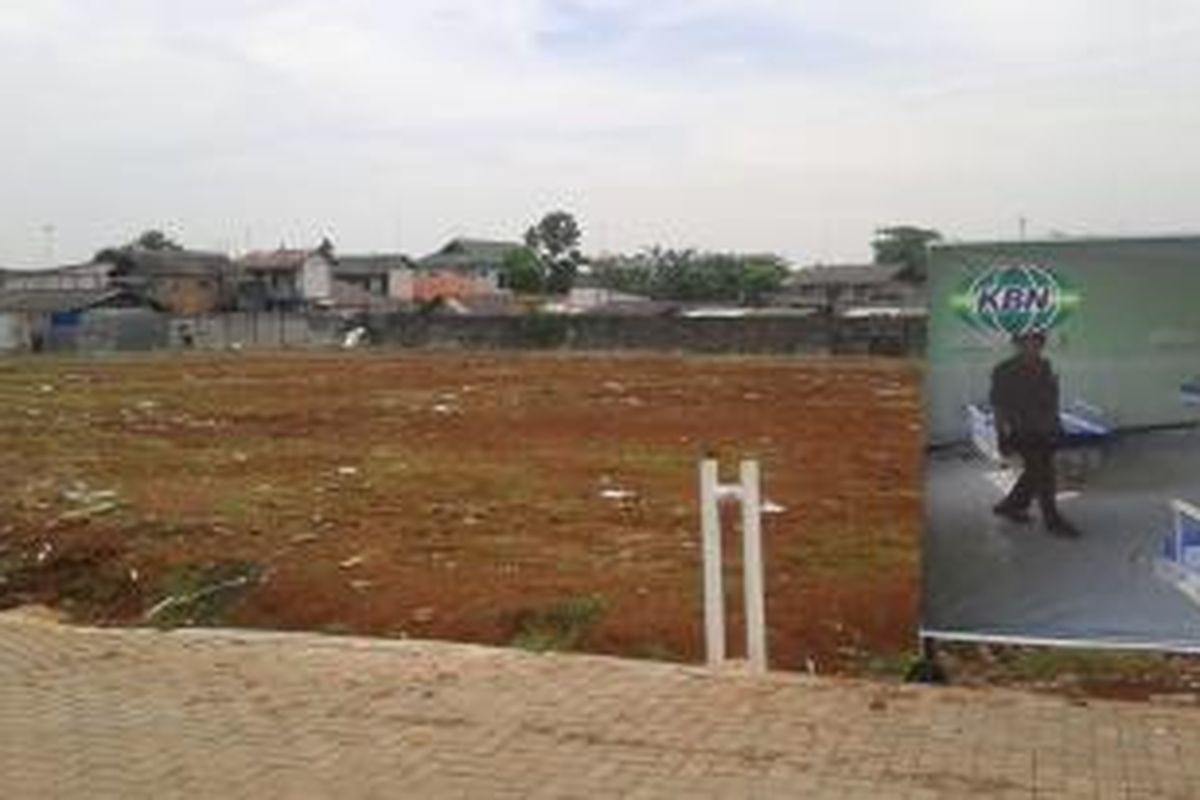 Area di Kawasan Berikat Nusantara (KBN), di Jakarta Utara, yang akan dibangun rumah susun pekerja, Kamis (10/4/2014).