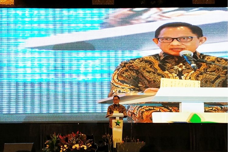 Mendagri Tito Karnavian saat memberikan sambutan pada  Rapat Koordinasi Nasional (Rakornas) Bidang Perpustakaan Tahun 2020, di Bidakara, Jakarta Selatan, Selasa (25/2/2020).