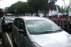 Demo Buruh, Arus di Jalan Medan Merdeka Selatan dan Thamrin Macet