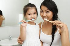 Banyak Orangtua Tak Yakin Si Kecil Telah Gosok Gigi dengan Benar 