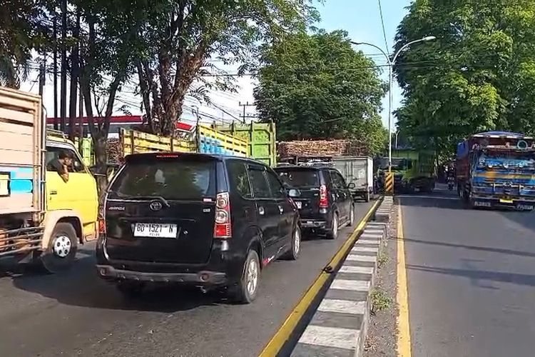Antrean Solar Subsidi Mengular di Jatim, Pertamina Bantah Imbas Isu Penerapan B50 1 Juli