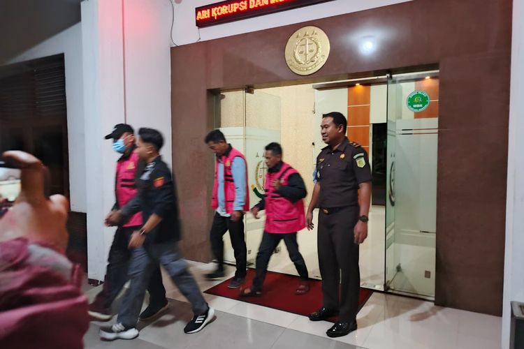 Jadi Tersangka Korupsi Rp 600 Juta, 3 Koordinator Pokmas Ditahan Kejari Kabupaten Semarang