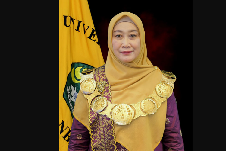 Rektor Universitas Riau Sri Indarti [Dok. Universitas Riau].