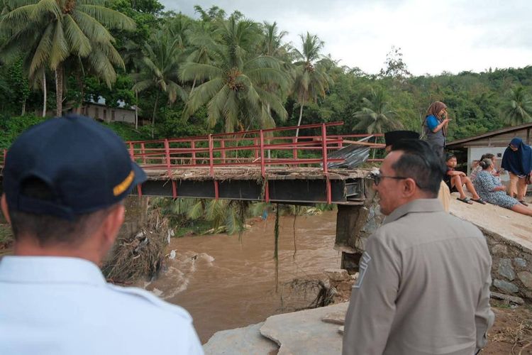 Banjir Besar di Tanah Datar Sumbar, Bupati: Selama Saya Menjabat Belum Pernah Separah Ini