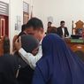 Peluk Keluarga usai Dituntut 20 Tahun Penjara, Terdakwa Korupsi APD Covid: Ini Dunia, Sebenarnya...
