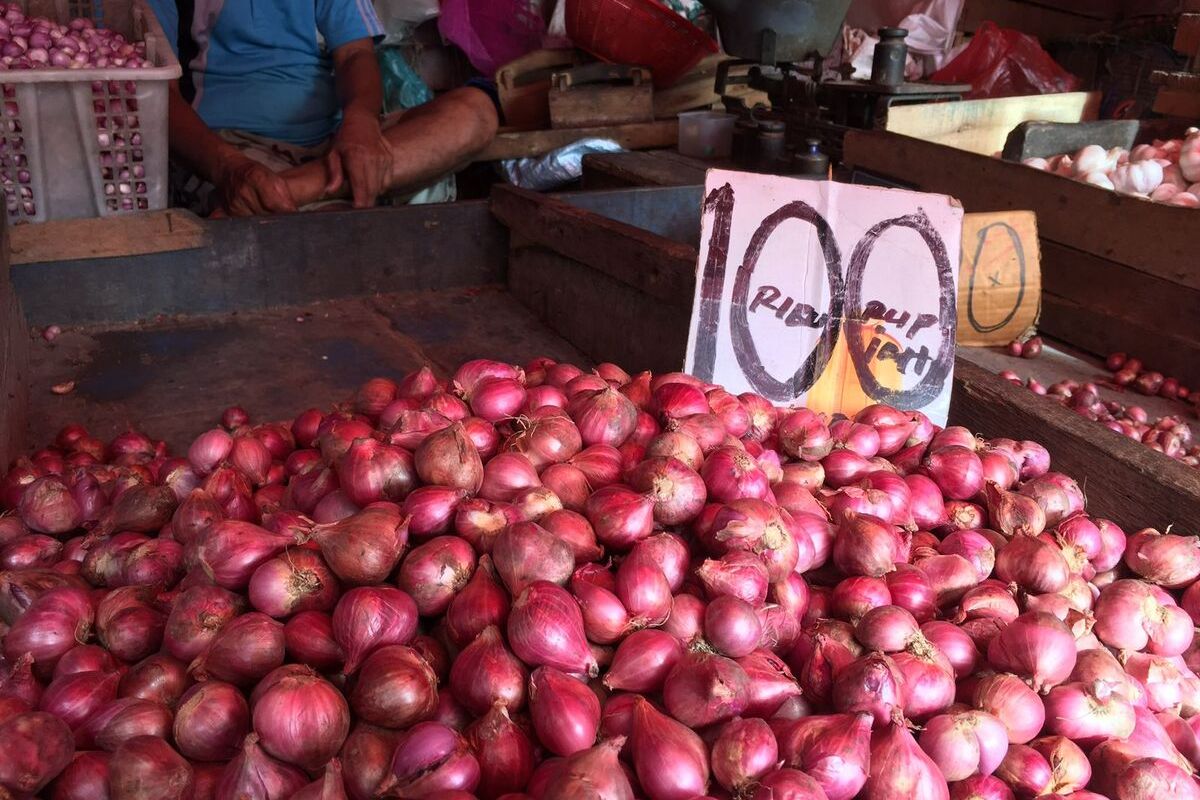 Harga bawang merah di Balikpapan sempat melonjak drastis.