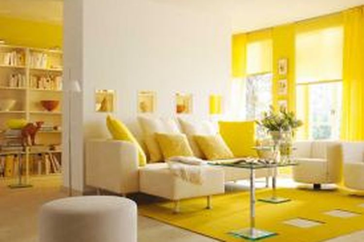 Warna kuning mempercantik dan mencerahkan ruangan.
